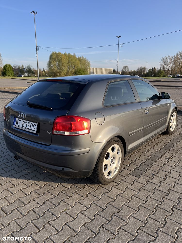 Audi A3 3-drzwiowe 1.6 Attraction - 5