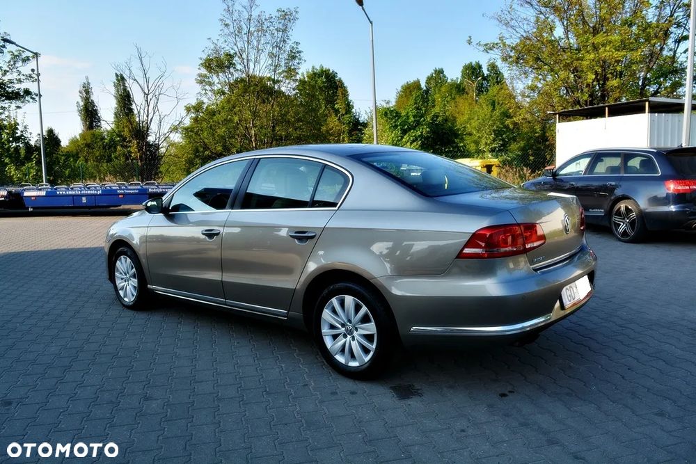 Volkswagen Passat 1.8 TSI Automatik Comfortline - 4