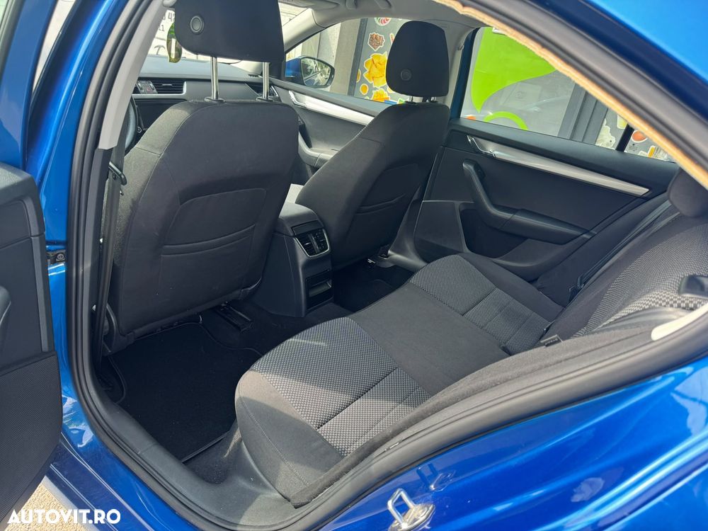 Skoda Octavia 1.6 TDI (Green tec) Ambition - 9