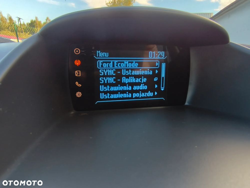 Ford Fiesta 1.0 EcoBoost Titanium - 39