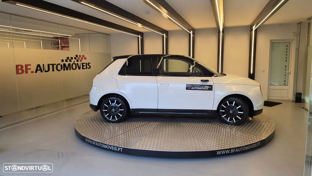 Honda e Advance (17") - 8