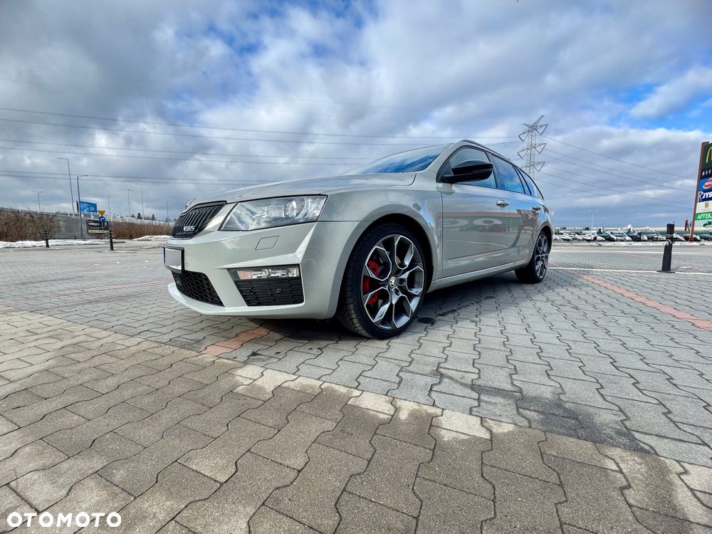 Skoda Octavia 2.0 TDI (Green tec) DSG RS - 6