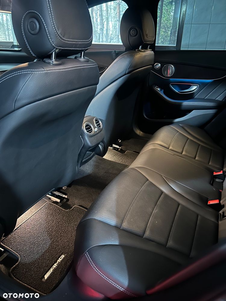 Mercedes-Benz Klasa C 200 4-Matic 9G-TRONIC - 11