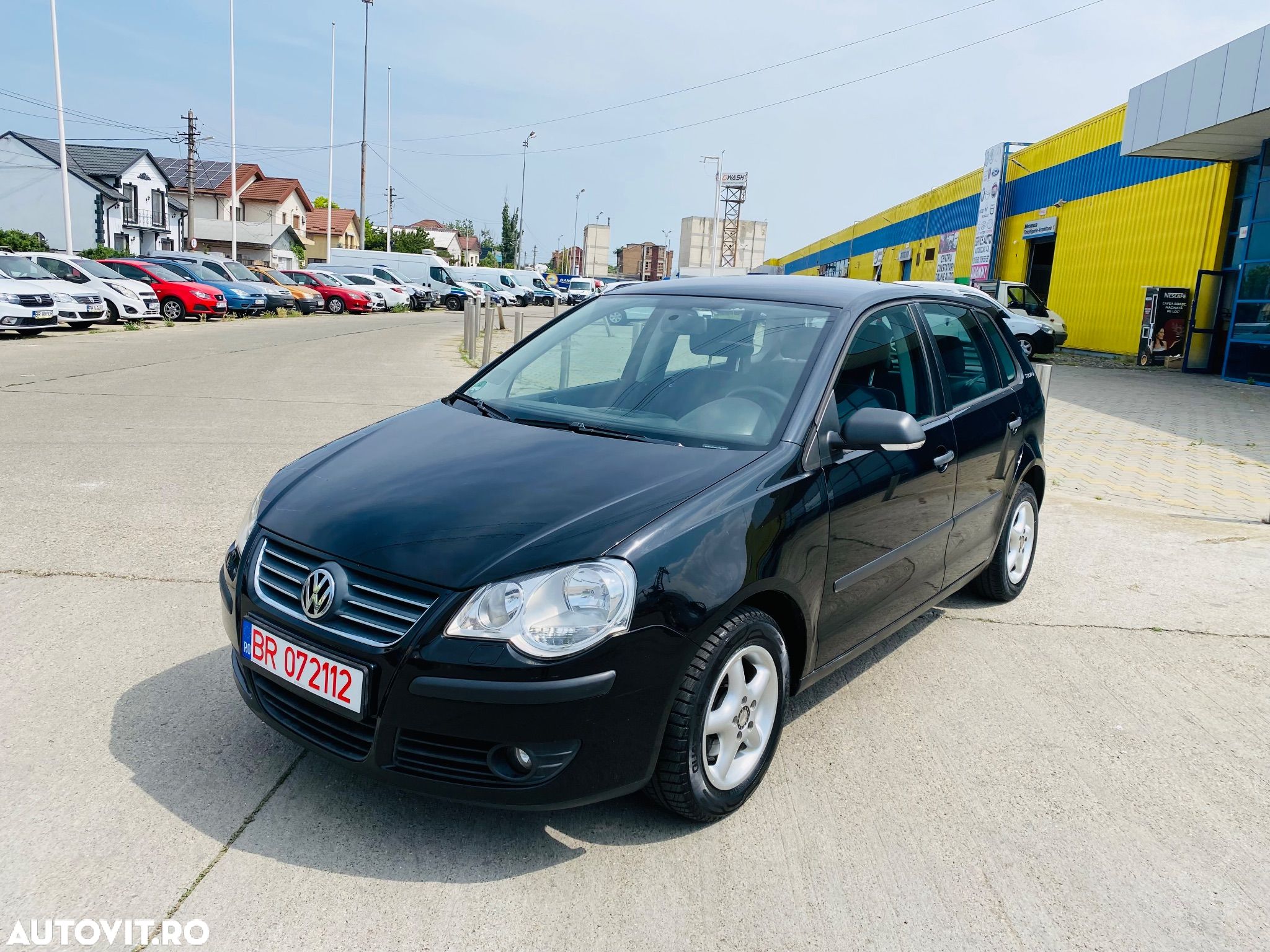 Volkswagen Polo - 1