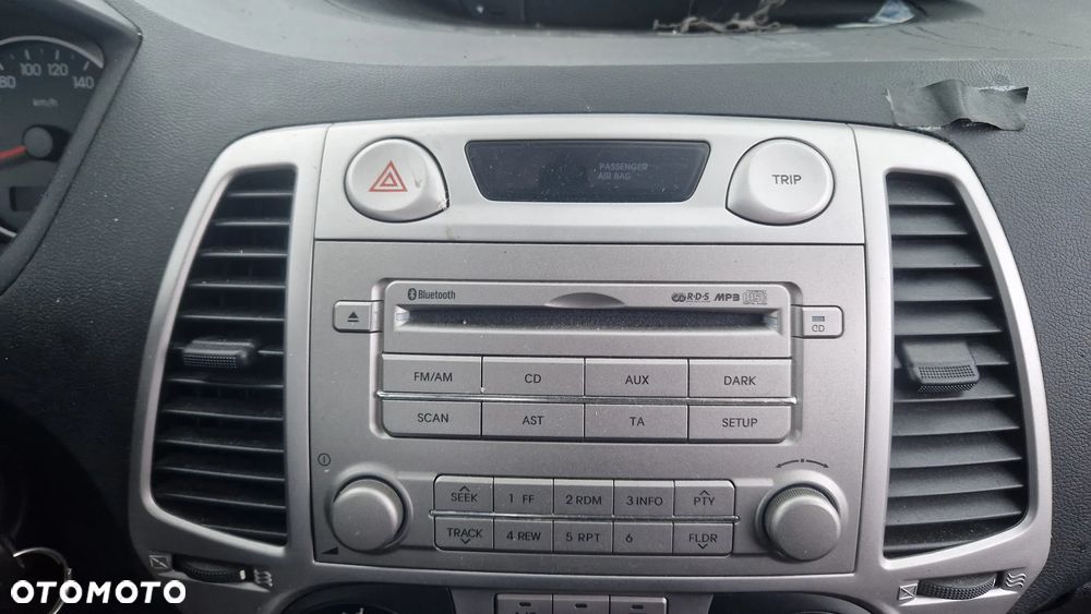 HUNDAI I20 08-12 RADIO CD - 1