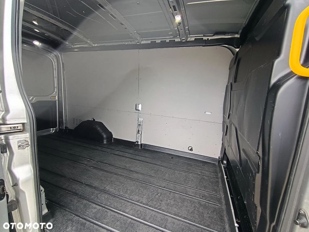Ford Transit - 20