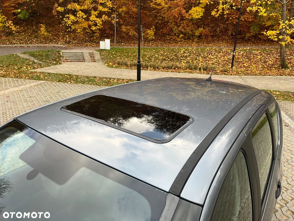 Citroën C3 Picasso 1.4i Attraction - 12