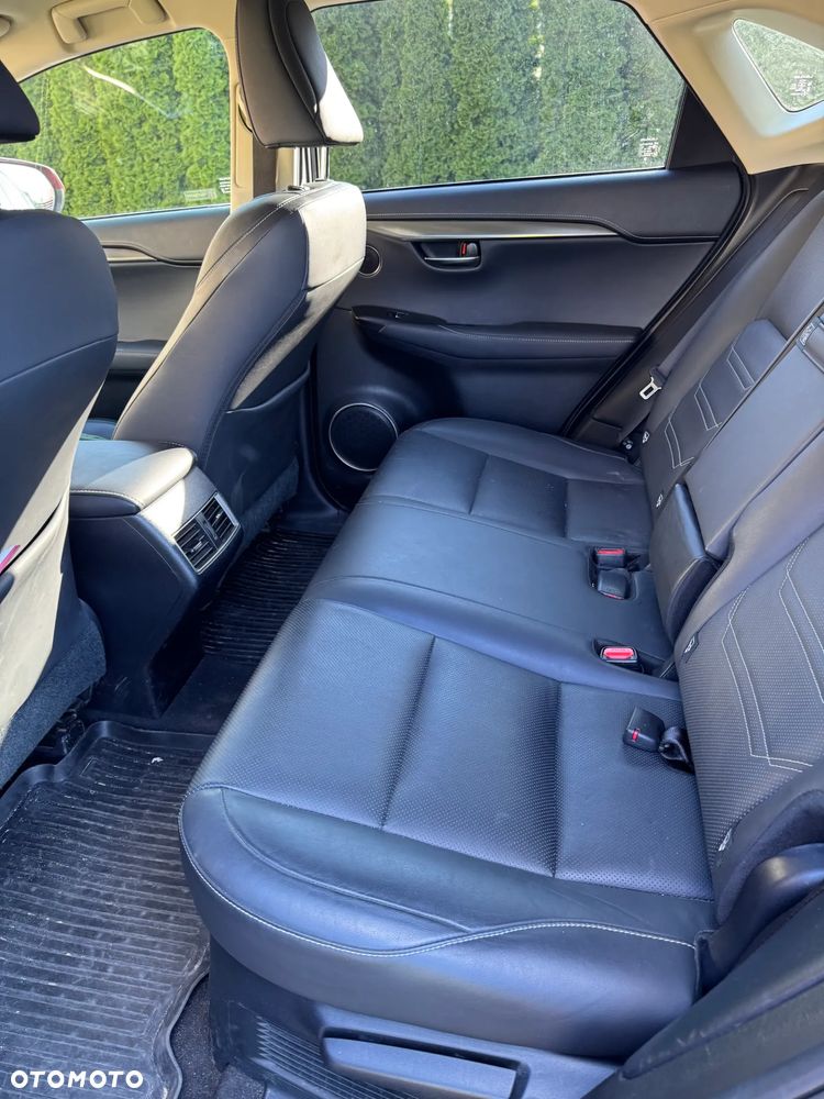 Lexus NX 300h Comfort AWD - 8