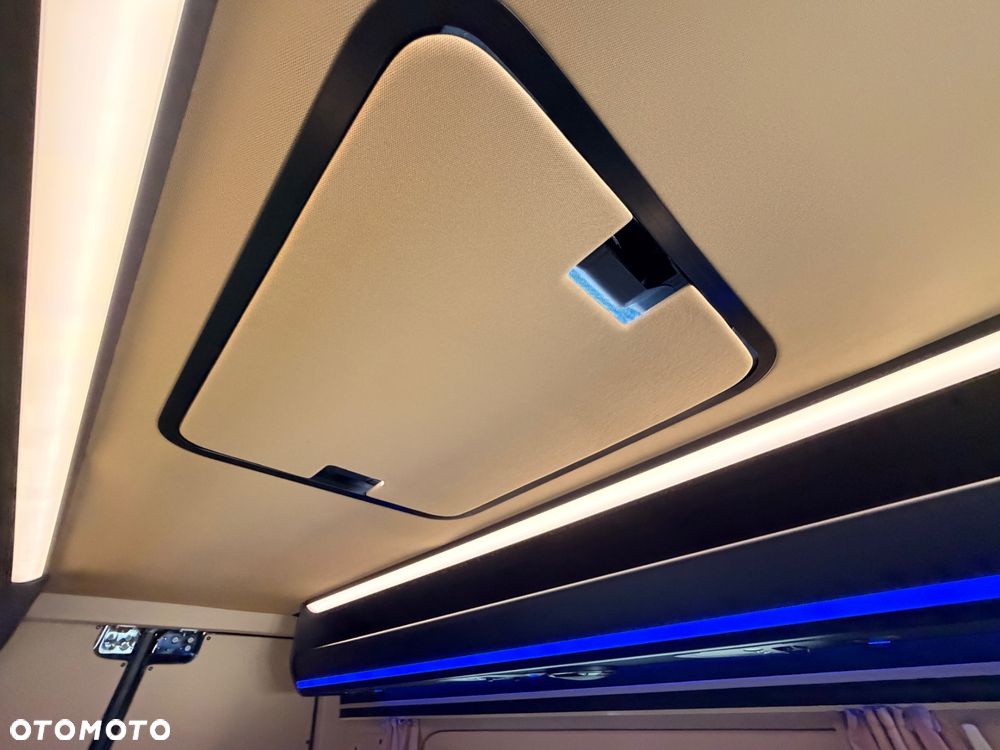 Mercedes-Benz Sprinter 519 - 26