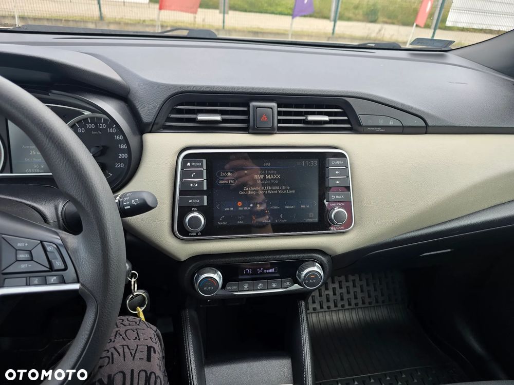 Nissan Micra 1.0 IG-T Visia+ - 26