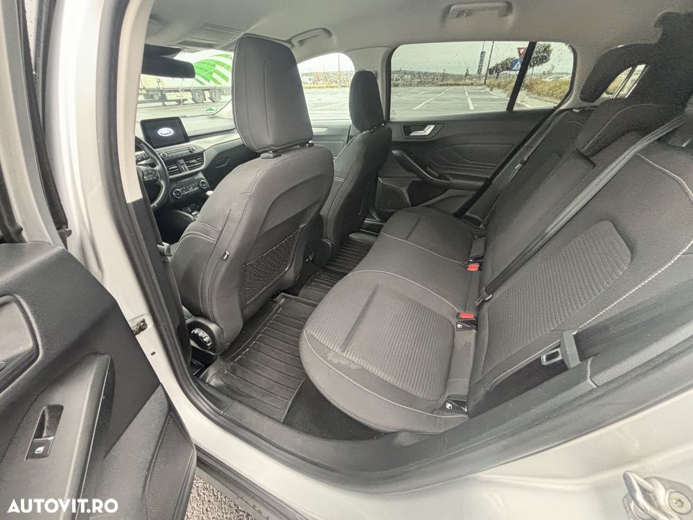 Ford Focus - 6