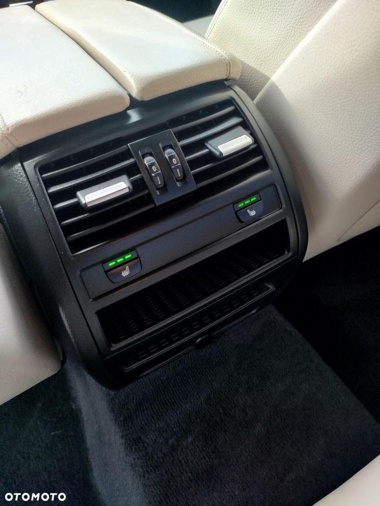 BMW Seria 5 - 29