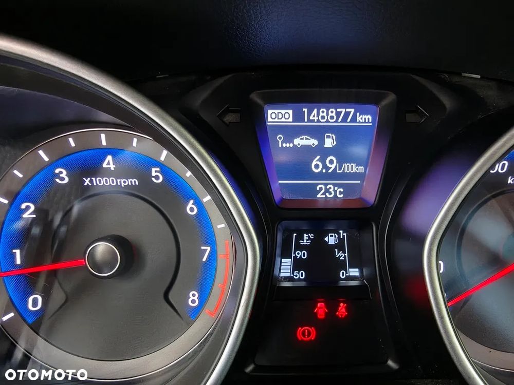 Hyundai i30 blue Kombi 1.4 Passion - 19