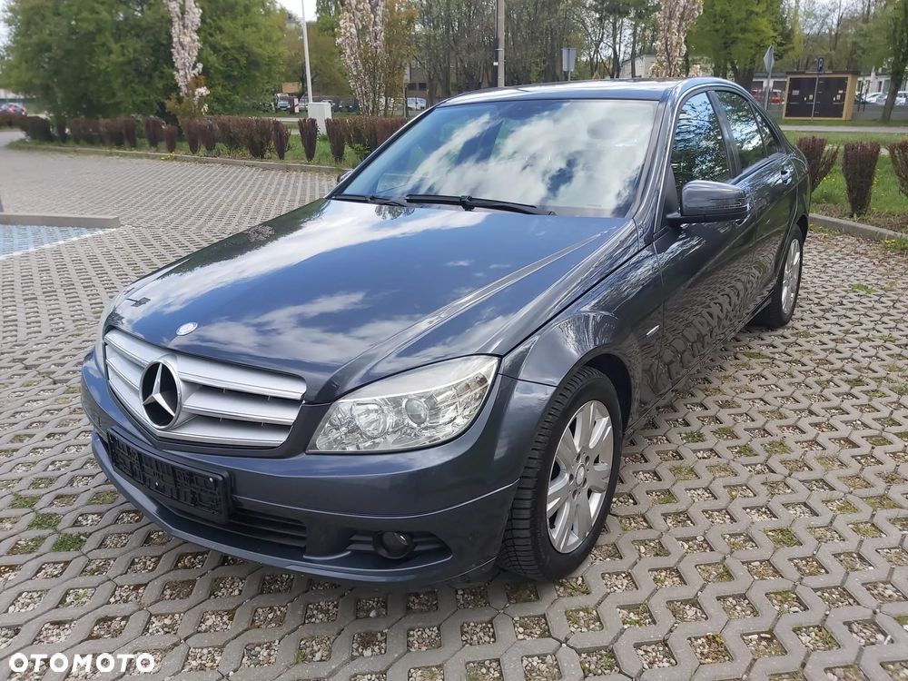 Mercedes-Benz Klasa C 200 CDI BlueEff Avantgarde - 2