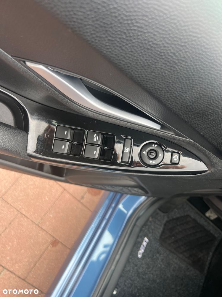 Hyundai ix20 1.4 Premium blue - 29