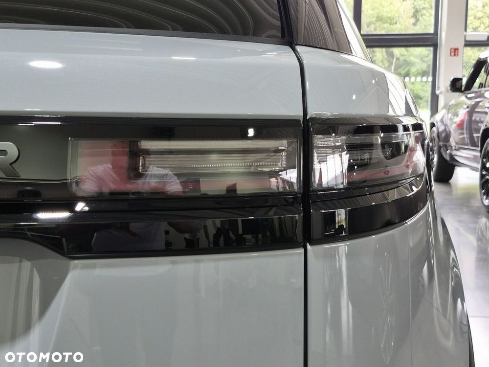 Land Rover Range Rover Velar P400 Belgravia Edition - 12