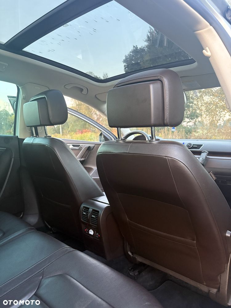 Volkswagen Passat - 6