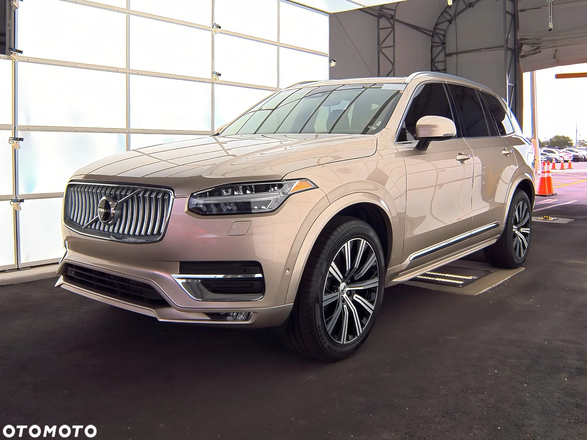 Volvo XC 90 - 2