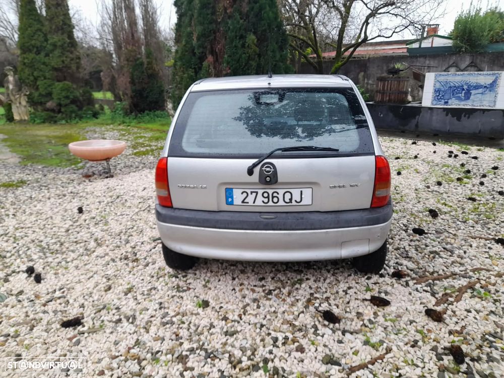 Opel Corsa 1.2 16V - 5