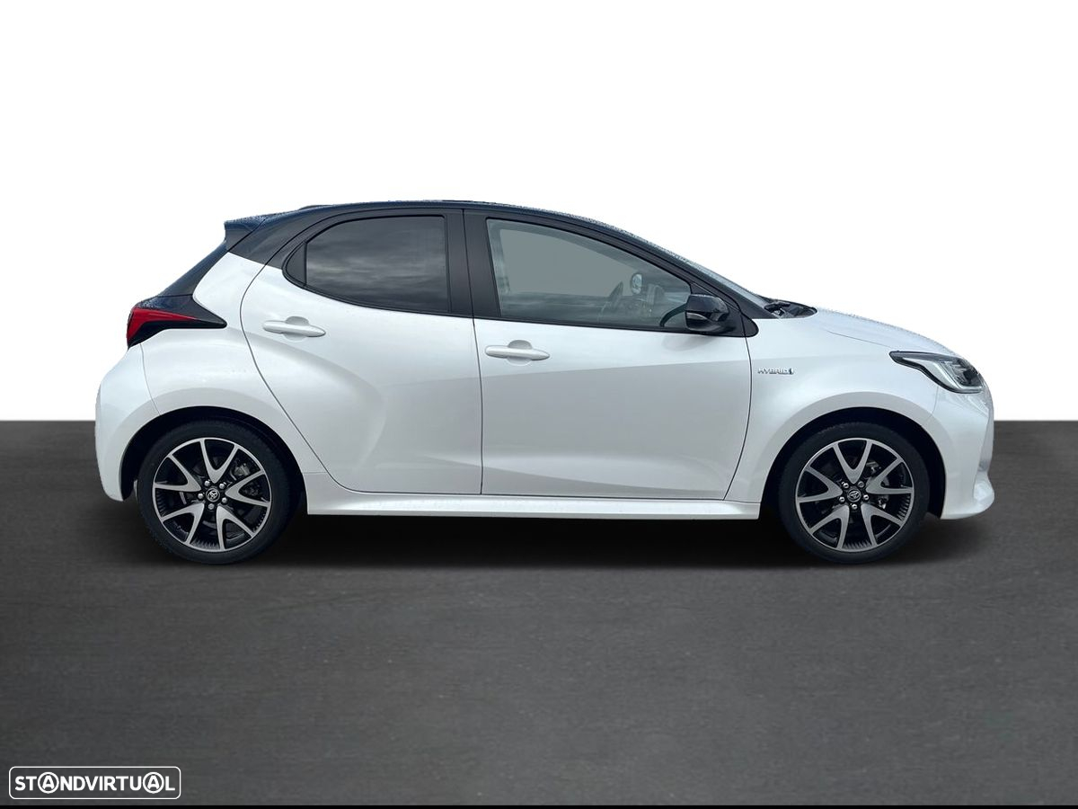 Toyota Yaris - 12