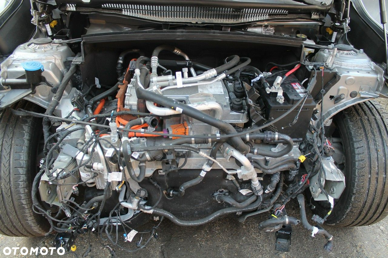 BMW iX1 - 9