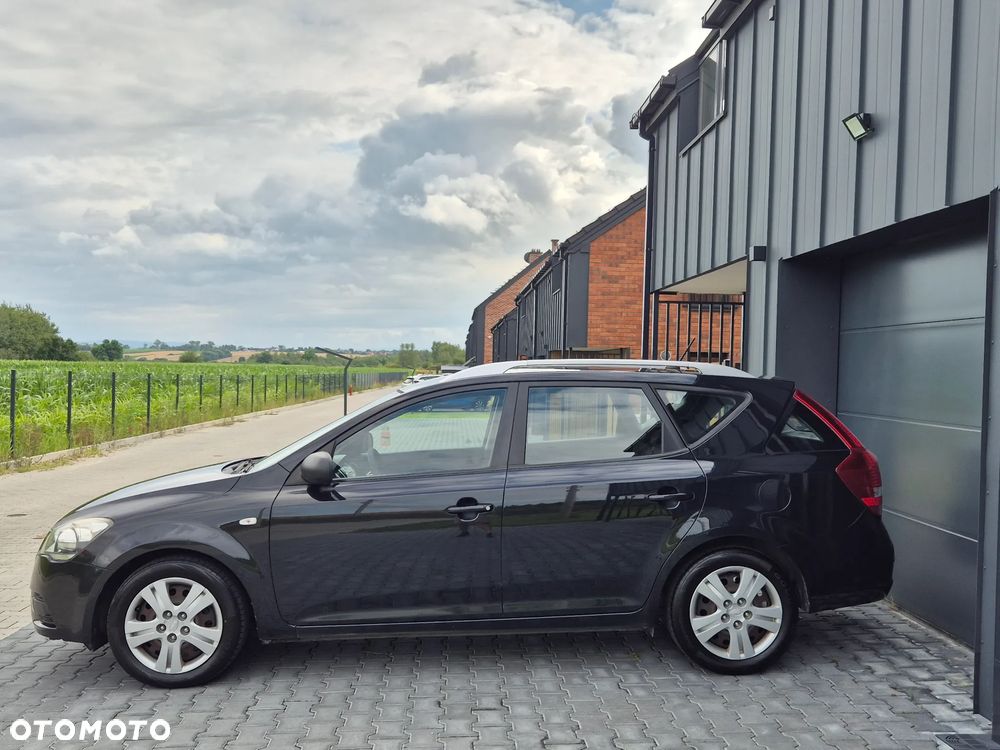 Kia Ceed 1.4 Comfort - 24