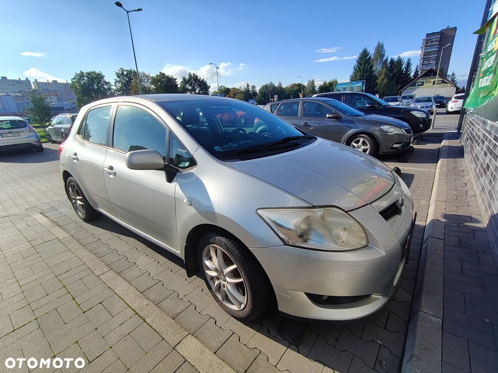 Toyota Auris 1.4 D-4D Luna - 4