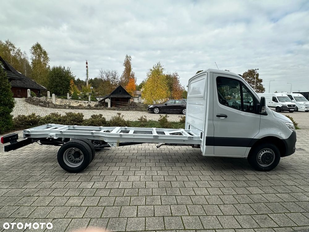 Mercedes-Benz Sprinter - 5