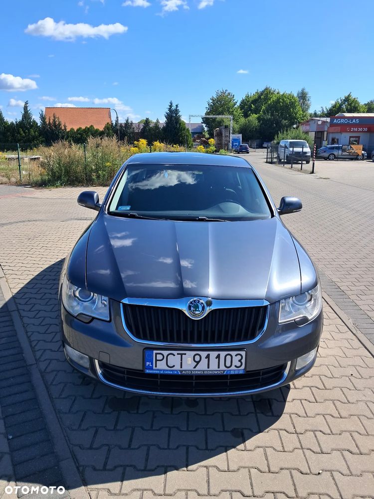 Skoda Superb 1.8 TSI Exclusive - 9