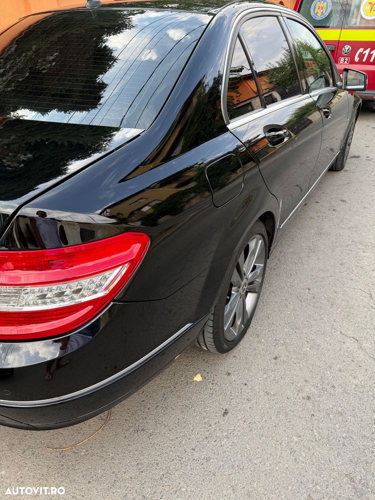 Mercedes-Benz C - 15
