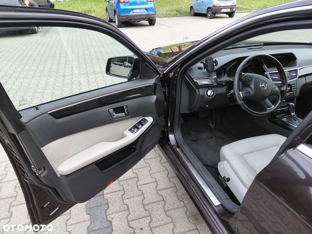 Mercedes-Benz Klasa E - 8