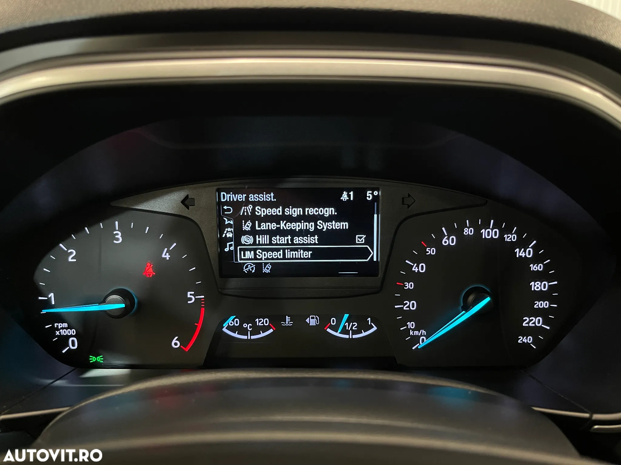 Ford Focus 1.5 EcoBlue Trend Edition - 18
