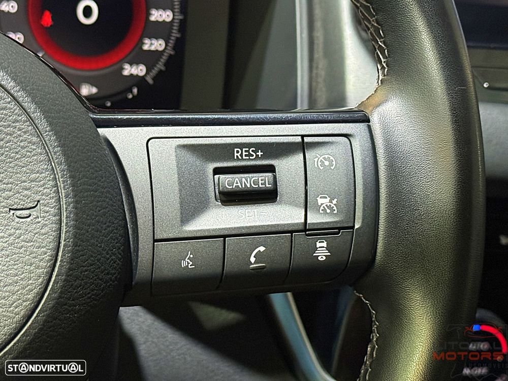 Nissan Qashqai - 25