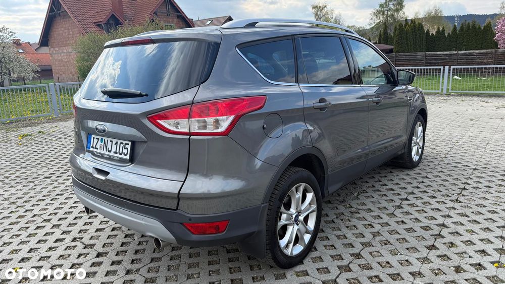 Ford Kuga 2.0 TDCi 4x4 Titanium - 4