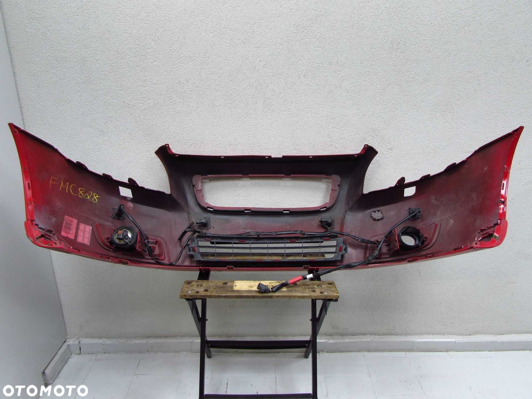 VOLVO S40 V50 LIFT R DESIGN 07-13 ZDERZAK PRZOD XENON PDC 30744976 612-46 - 9