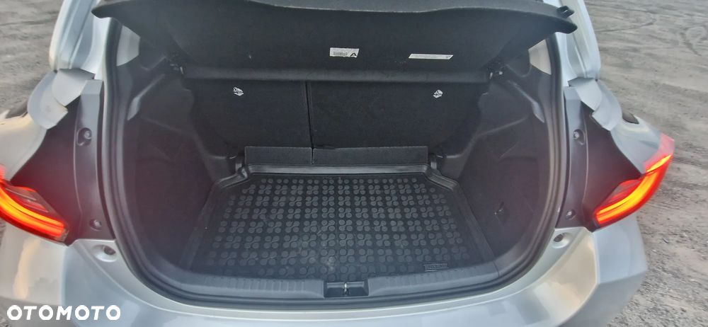 Toyota Yaris - 20