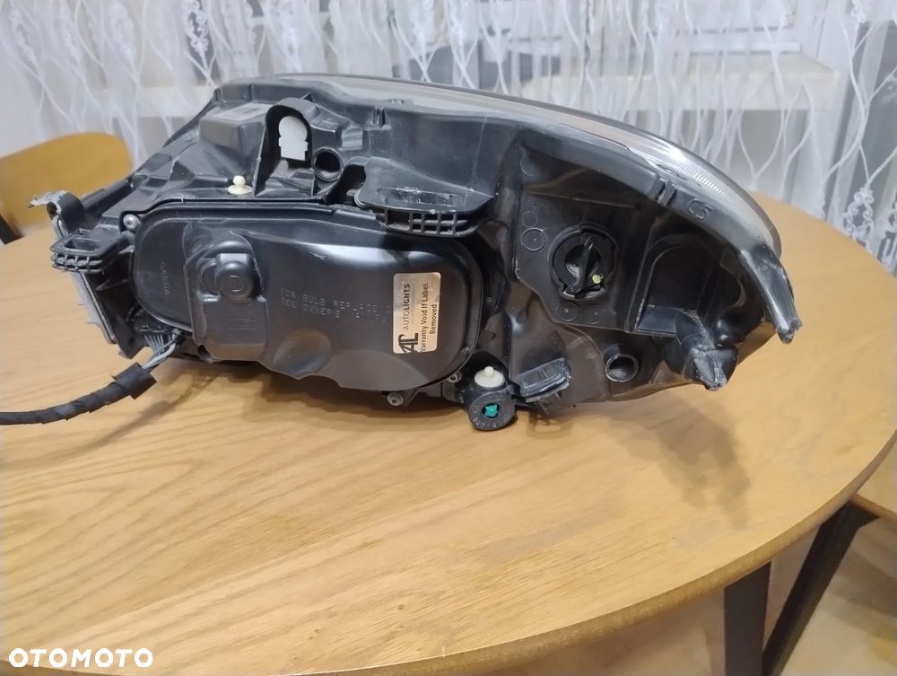 Lampa prawa Volvo XC60 USA 2013-2017 - 8
