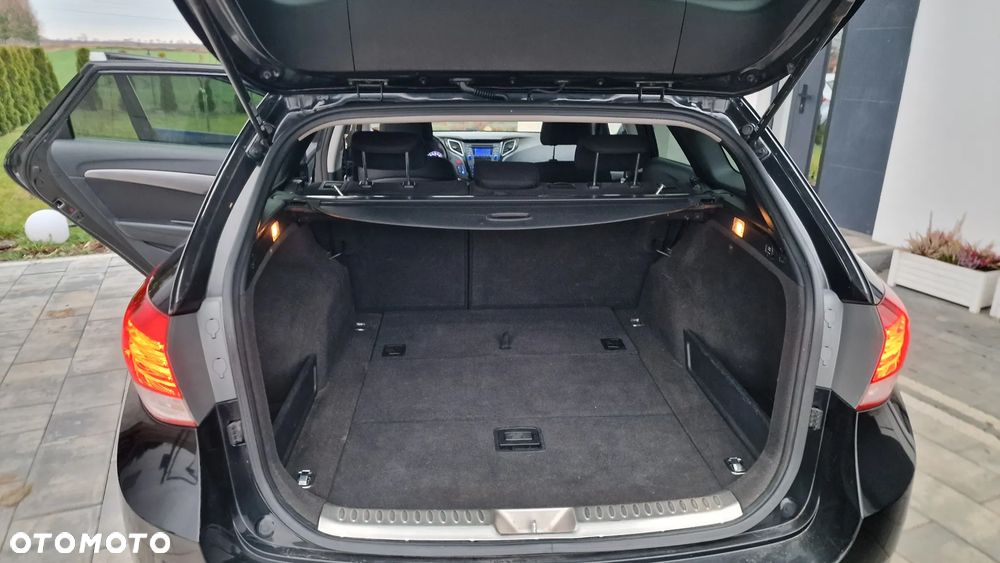 Hyundai i40 Kombi blue 1.7 CRDi Style - 32