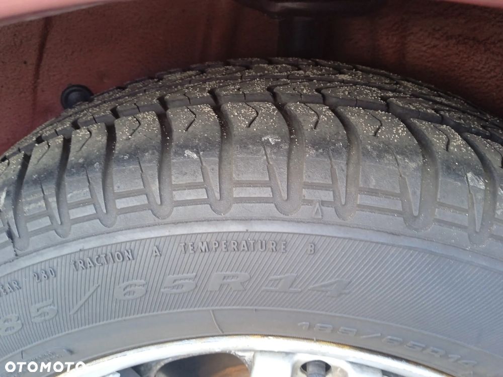 Volkswagen Passat 2.0 GL - 30