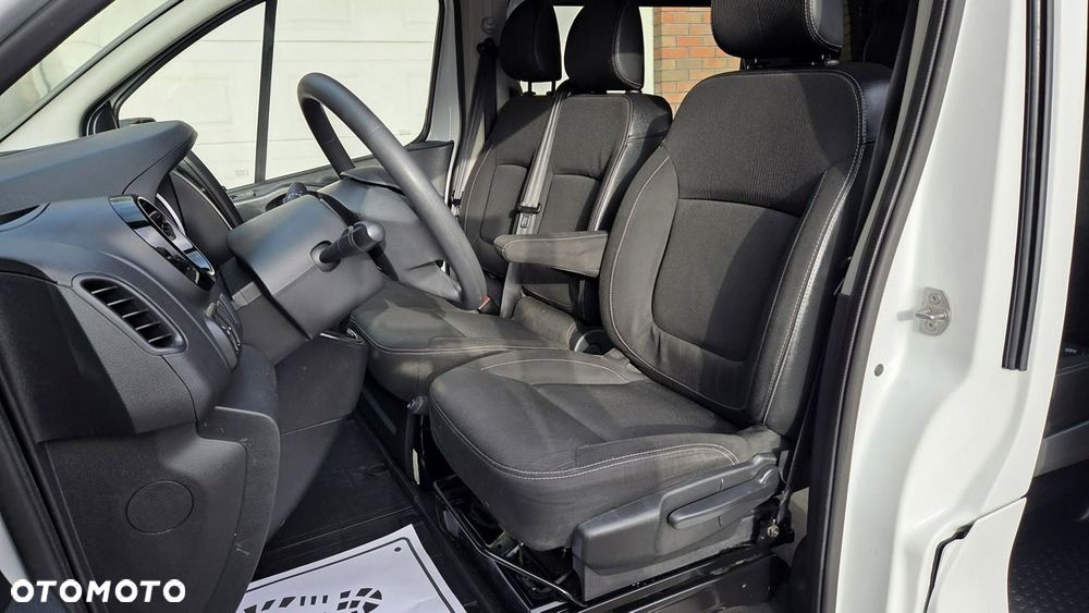 Renault Trafic - 16