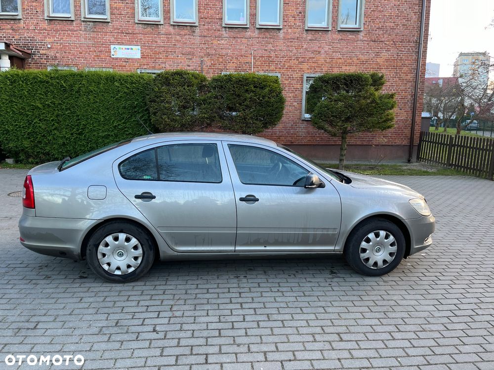 Skoda Octavia 1.6 - 8