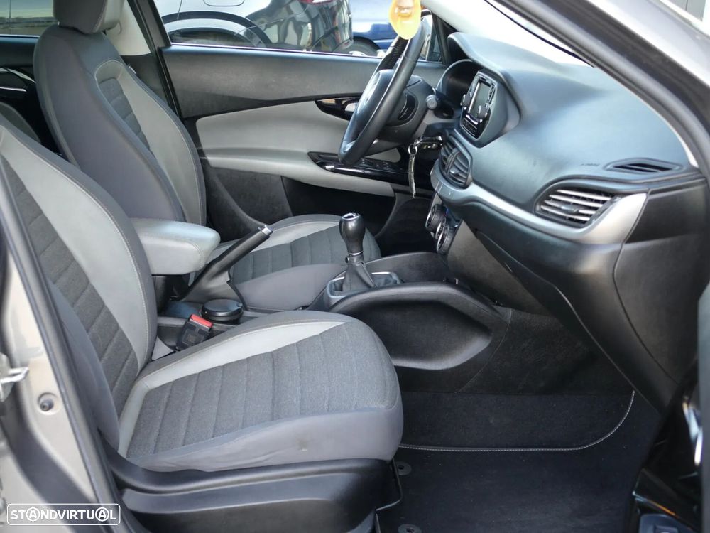 Fiat Tipo 1.3 M-Jet Lounge - 26