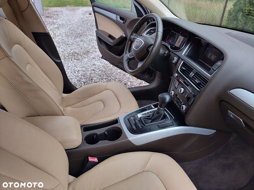 Audi A4 Allroad - 11