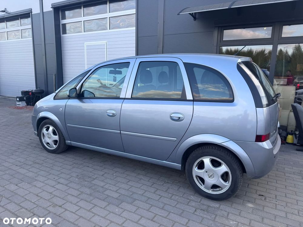 Opel Meriva - 9