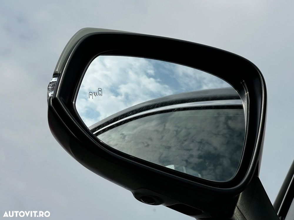 Toyota RAV4 - 10