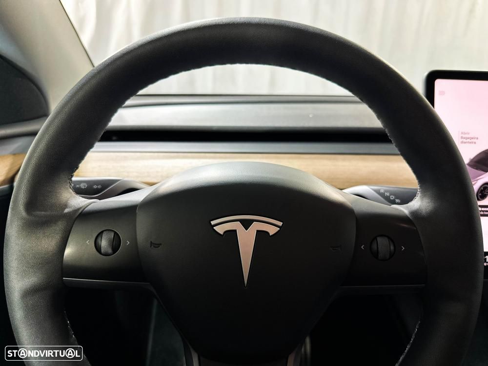Tesla Model Y Performance Dual Motor AWD - 40