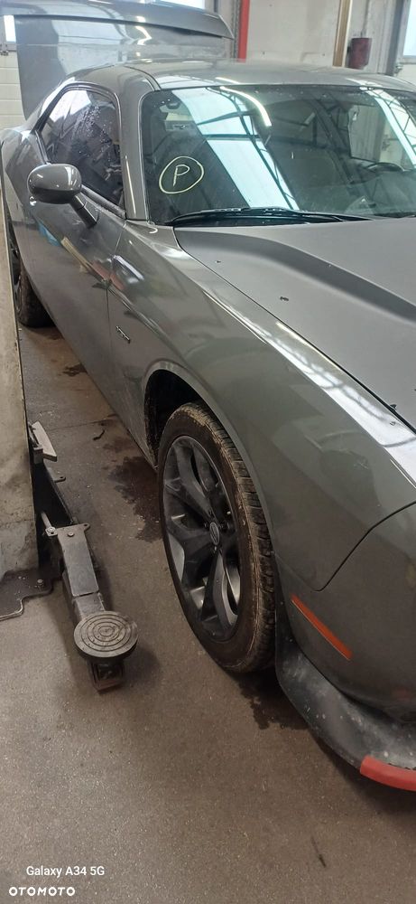 Dodge Challenger 5.7 R/T - 11