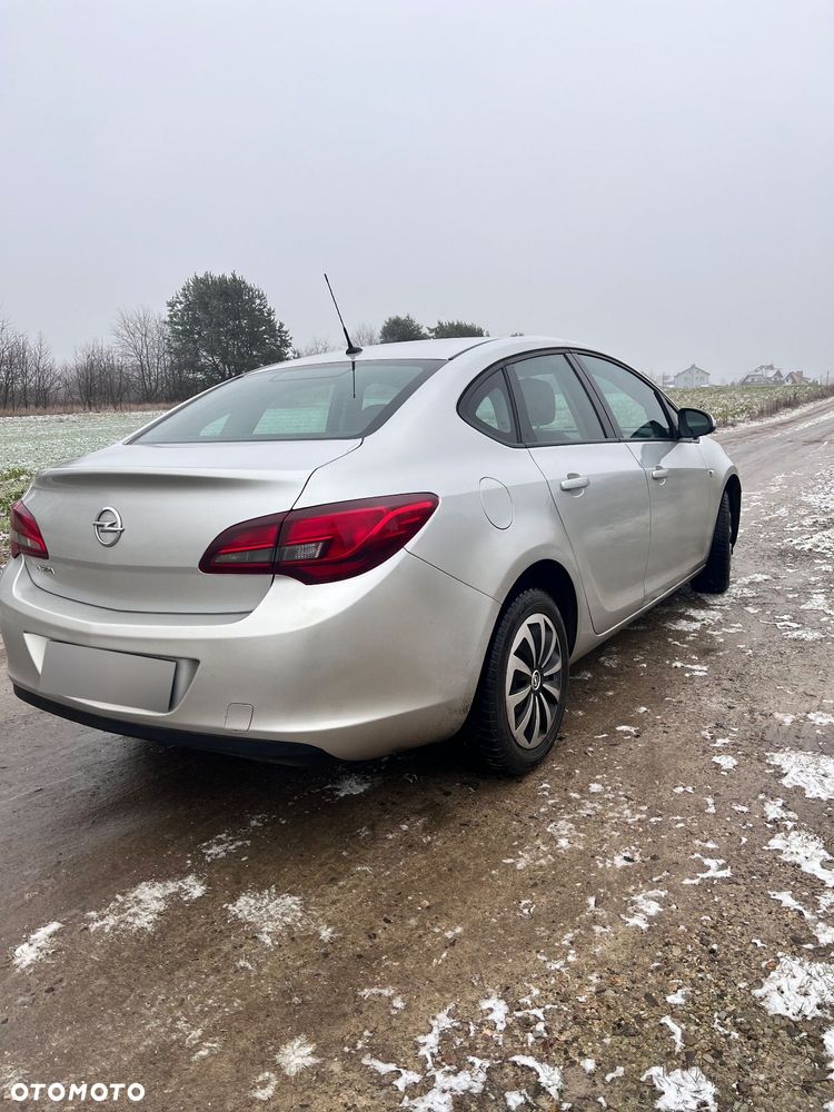 Opel Astra 1.6 Active - 3