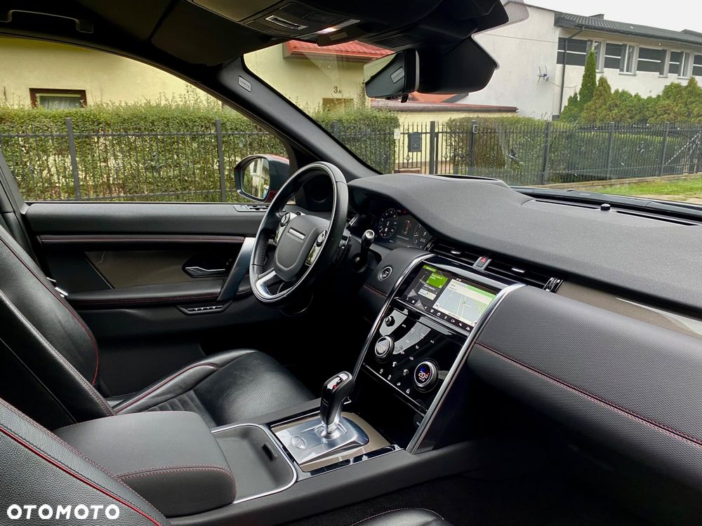 Land Rover Discovery Sport - 11