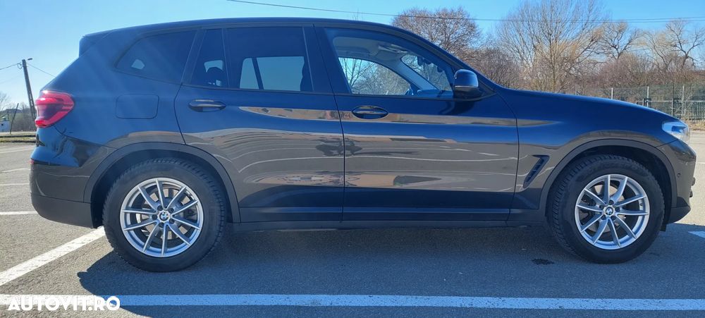 BMW X3 xDrive20i Aut. Advantage - 4